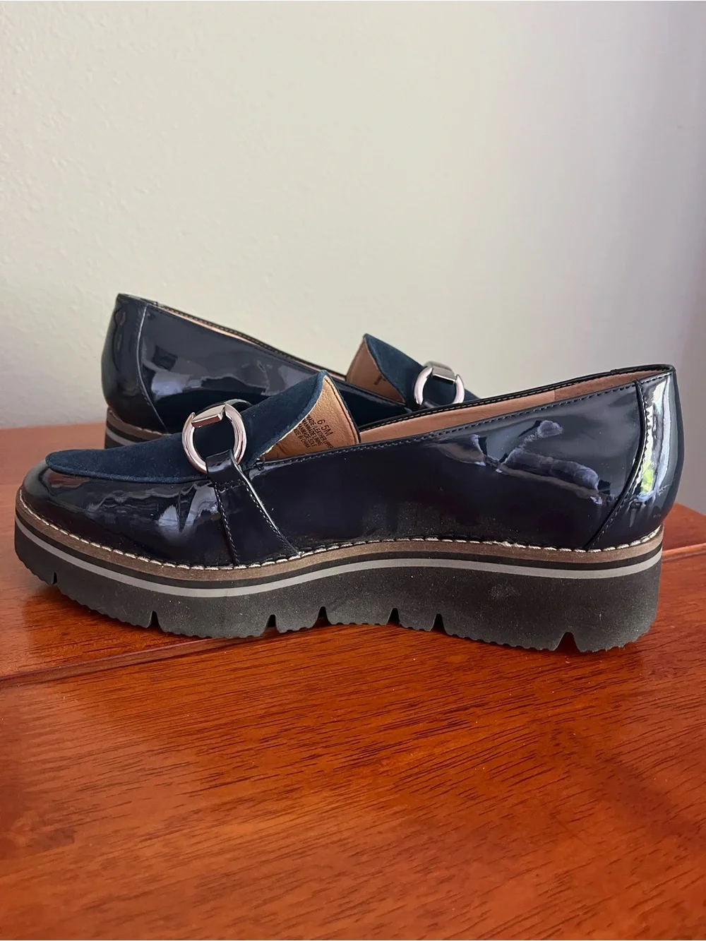 Women's 6.5 Navy Patent & Suede Platform Loafers
